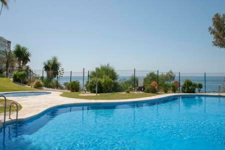 Appartement Relax Frente Al Mar à Benalmádena Extérieur photo